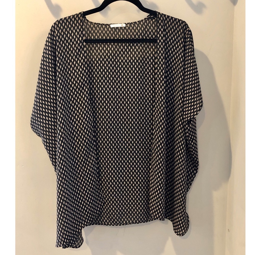 LUSH Black and Cream Short Dropped Sleeve Cardigan